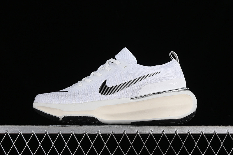 ZOOM X INVINCIBLE RUN FK 3 SUMMIT WHITE/SAIL/COCONUT MILK/BLACK · DR2660-102, photo 1
