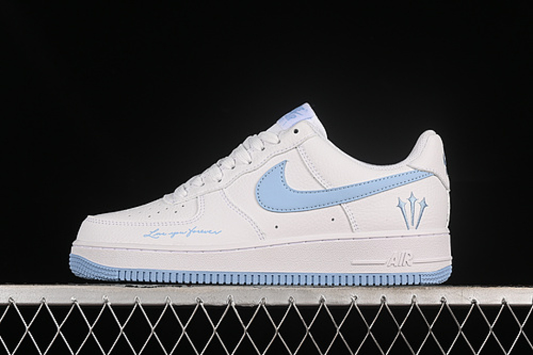 Nike Nike AIR FORCE 1 07 LOW WHITE/BLUE · CW2288-111, photo 1