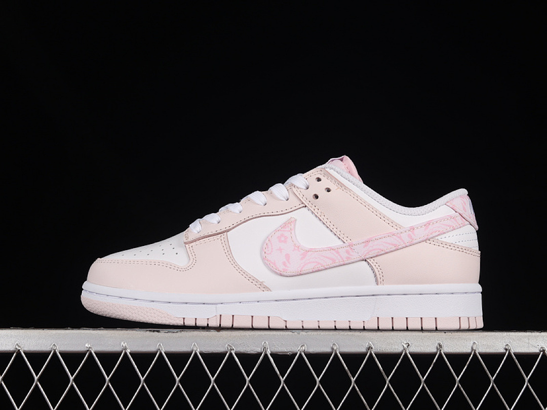 Nike DUNK LOW WHITE/MEDIUM SOFT PINK/PEARL PINK · FD1449-100, photo 1