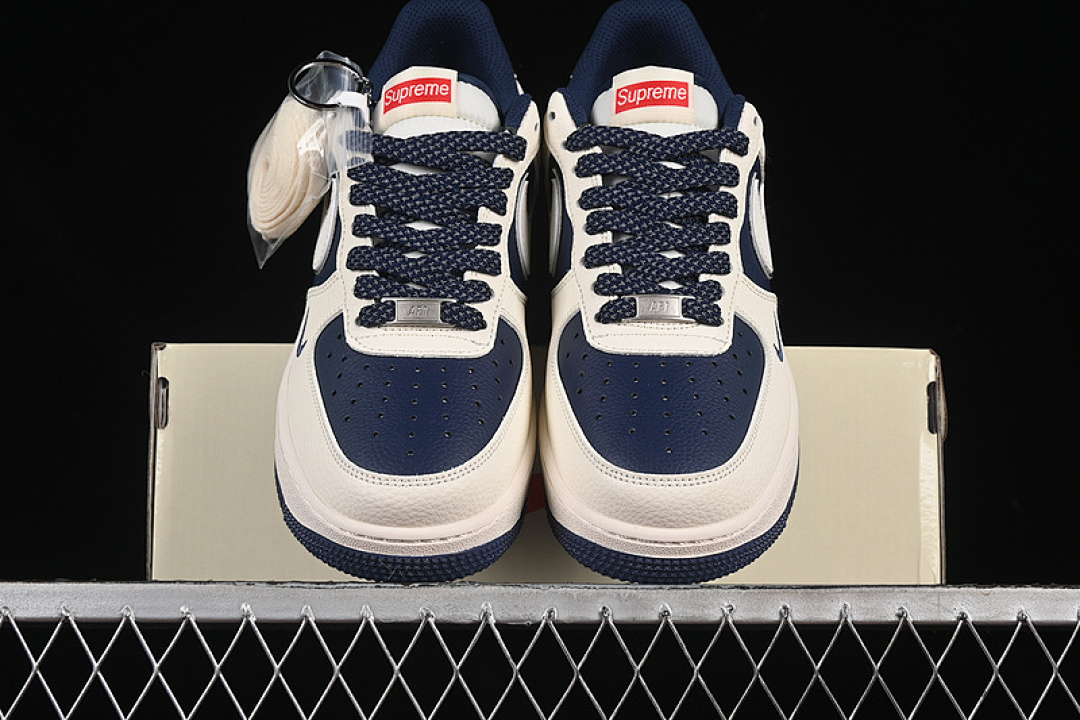 Nike [HH7518-057]-[AIR FORCE 1 07 LOW SUPREME OFF WHITE/BLUE/RED]-[WOMAN:36-39]-[MAN:40-45] - Image 13