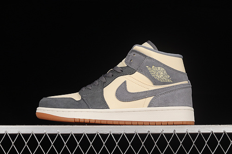 Jordan AIR Jordan 1 MID SE COCONUT MILK/COCONUT MILK/PARTICLE GREY · DN4281-100, photo 1