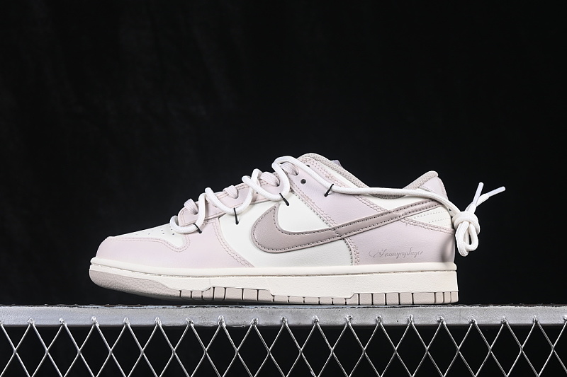 Nike DUNK LOW CASUAL SNEAKERS LIGHT PINK/PINK · HF5441-007, photo 1