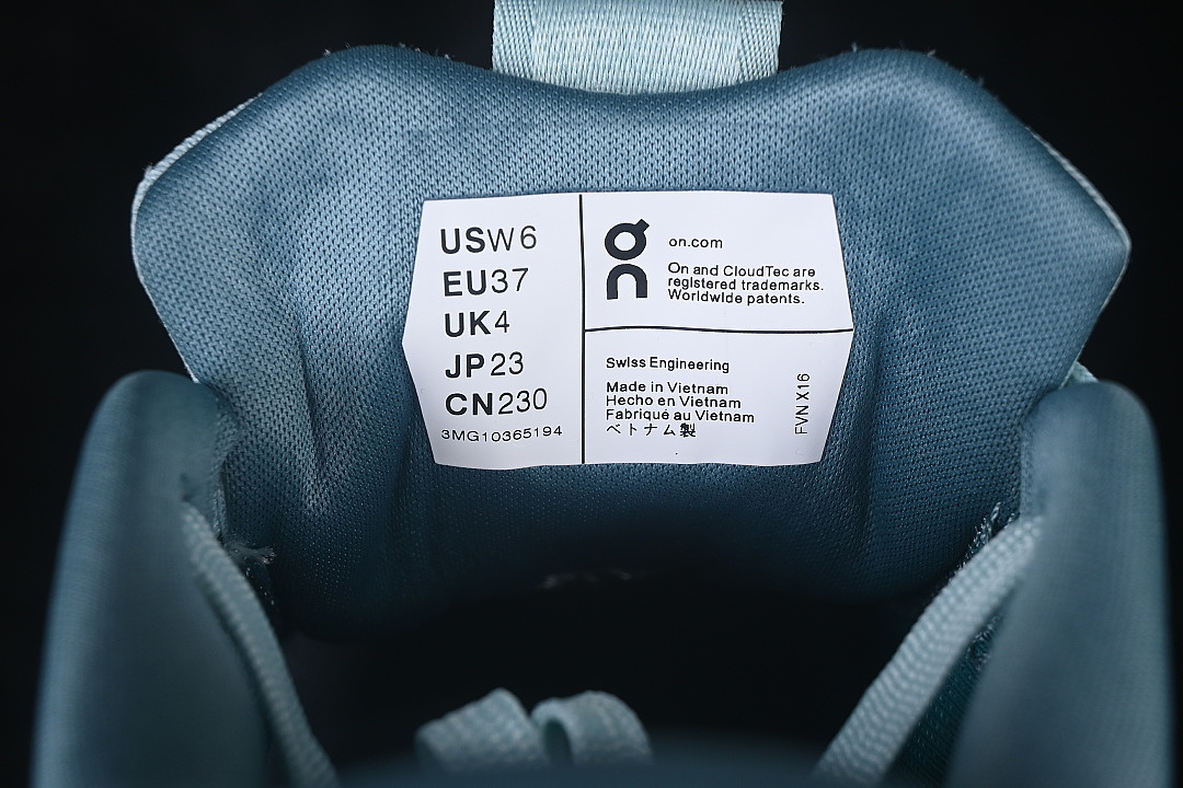 On Running [ON THE ROGER PRO 3 CASUAL RUNNING SHOES SKY BLUE/LIGHT BLUE]-[WOMAN:36-39]-[MAN:40-47] - Image 5