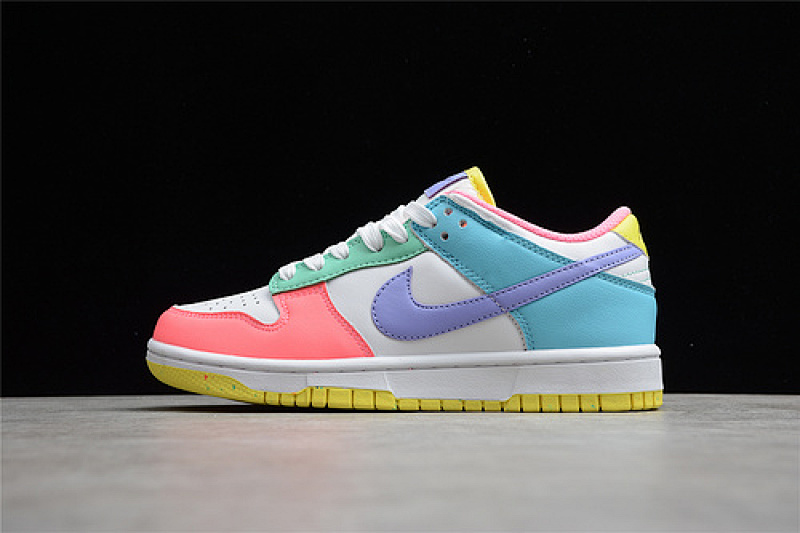 Nike SB DUNK LOW SE EASTER WHITE/GREEN GLOW/SUNSET PULSE · DD1872-100, photo 1