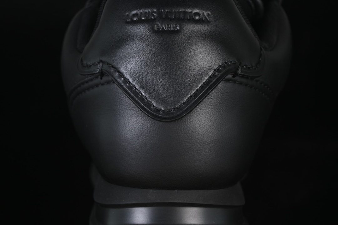Louis Vuitton [1AIKEF]-[BUTTERSOFT LOW-TOP CASUAL SHOES BLACK/BLACK]-[WOMAN:39]-[MAN:40-46] - Image 7