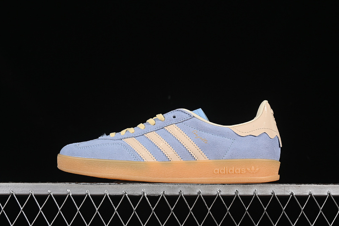 Unbranded [JR8029]-[ORIGINALS GAZELLE INDOOR GLOW BLUE/CRYSTAL SAND/ORANGE TINT]-[WOMAN:35-39][MAN:40-45], photo 1