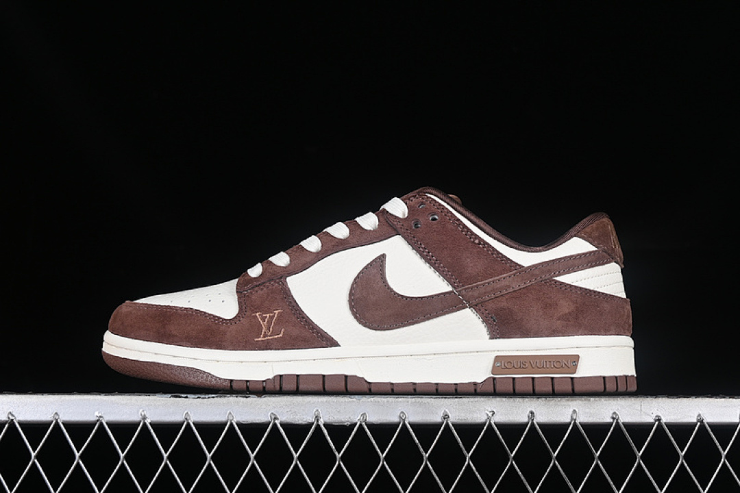 Nike L*V DUNK LOW SB WHITE/BROWN · FC1688-149, photo 1