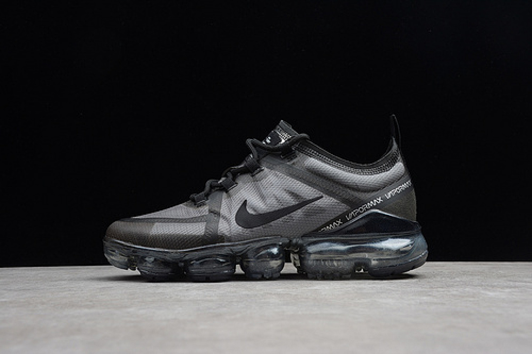 AIR VAPORMAX 2019 BLACK/COAL BLACK · AR6631-004, photo 1