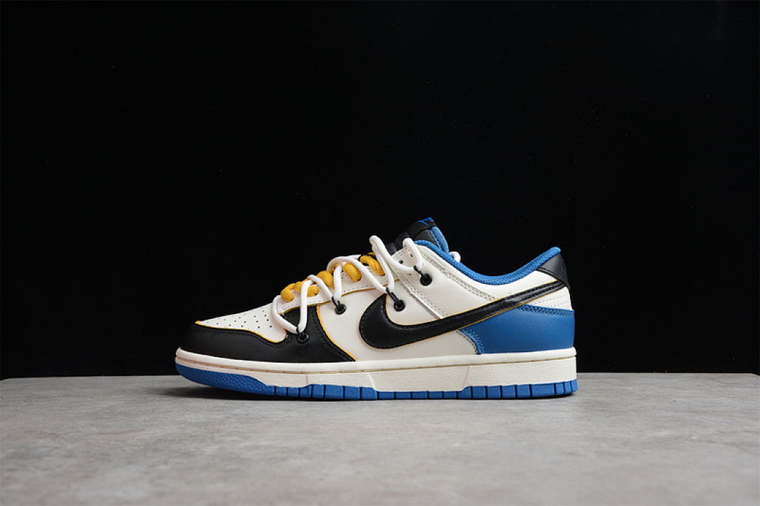 Nike SB DUNK LOW HYPER COBALT ROYAL BLUE/WHITE-BLACK · DD1391-001, photo 1