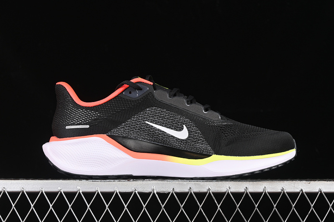 Nike [HQ1564-016]-[AIR ZOOM PEGASUS 41 BLACK/WHITE/BRIGHT CRIMSON/NEON YELLOW/BLACK]-[MAN:39-45] - Image 2