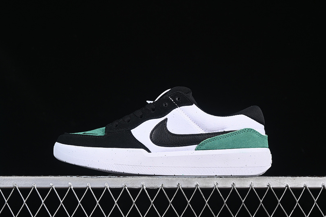 SB FORCE 58 WHITE/STADIUM GREEN/WHITE/BLACK · DV5477-101, photo 1