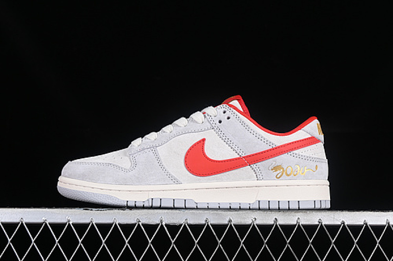 Nike SB DUNK LOW WHITE/GREY/RED · FC1688-178, photo 1
