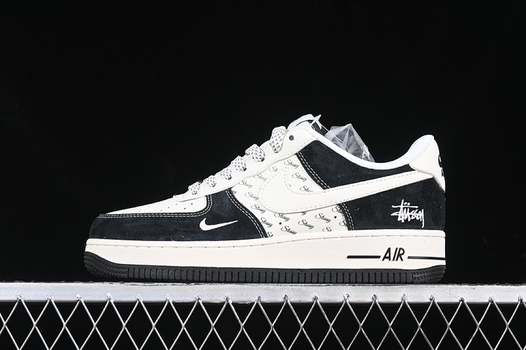 Nike Nike AIR FORCE 1 07 LOW BLACK/WHITE/GREY · XZ6188-671, photo 1