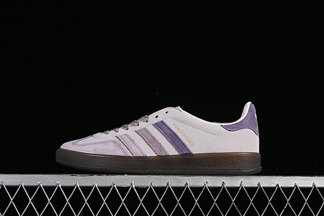 Kith [IH0120]-[KITH X ORIGINALS GAZELLE INDOOR ASH PURPLE/ICE PURPLE/GUM]-[WOMAN:35-39]-[MAN:40-45], photo 1