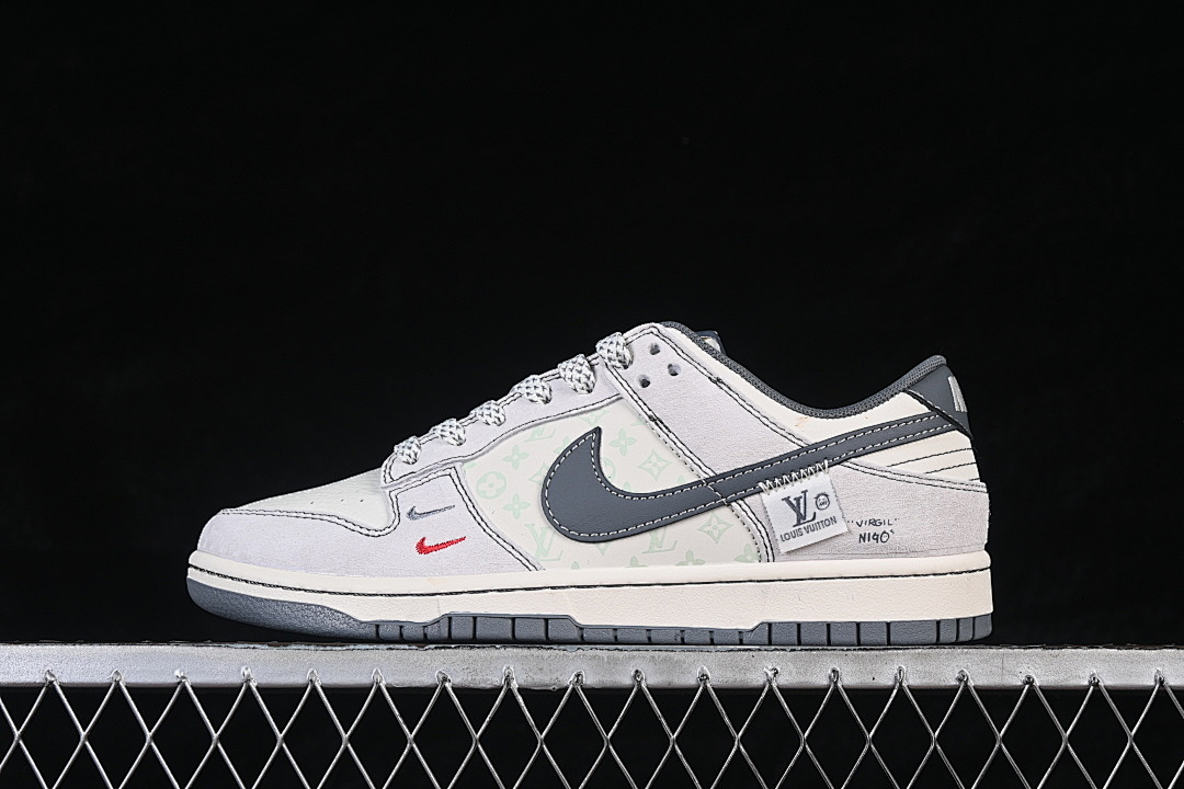 Nike SB DUNK LOW WHITE/GREY · YX5066-391, photo 1