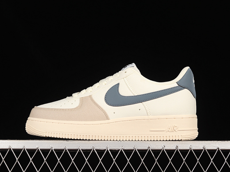 Nike Nike AIR FORCE 1 LOW 07 BEIGE/VINTAGE BLUE/BEIGE · DG2296-022, photo 1