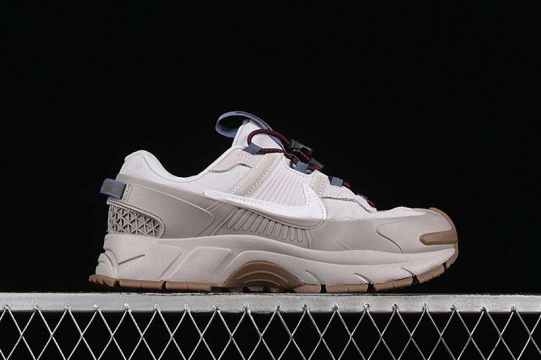 Nike [HV4294-009]-[ZOOM VOMERO ROAM COLLEGE GREY/VAST GREY/GUM DARK BROWN/WHITE]-[UNISEX:36-45] - Image 16