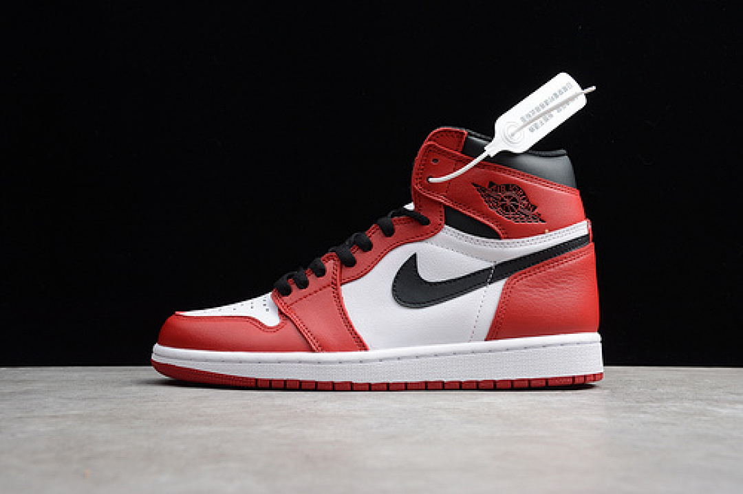 Jordan [555088-101]-[CJ AIR JORDAN 1 RETRO HIGH OG CHICAGO WHITE/BLACK-VARSITY (RED]), photo 1