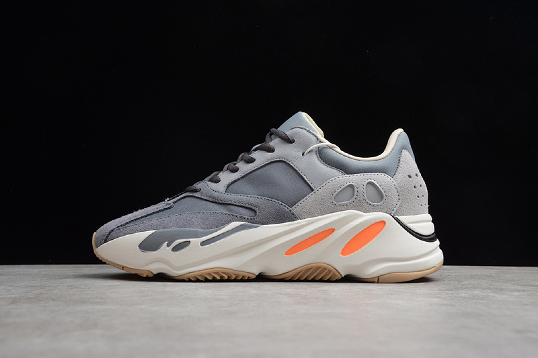 On Running [FV9922]-[GT YEEZY BOOST 700 MAGNET/MAGNET/MAGNET]-[UNISEX:36-45], photo 1