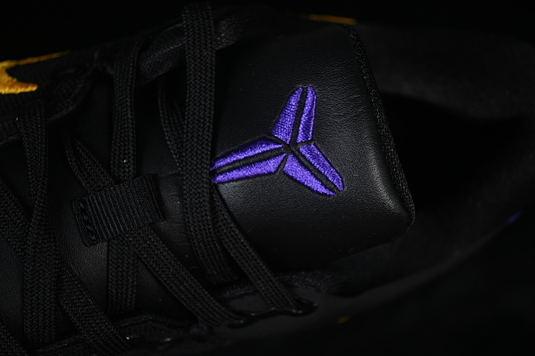 Nike [HF9550-001]-[KOBE 8 PROTRO BLACK/UNIVERSITY GOLD-WHITE-COURT PURPLE]-[WOMAN:39]-[MN:40-47.5] - Image 9