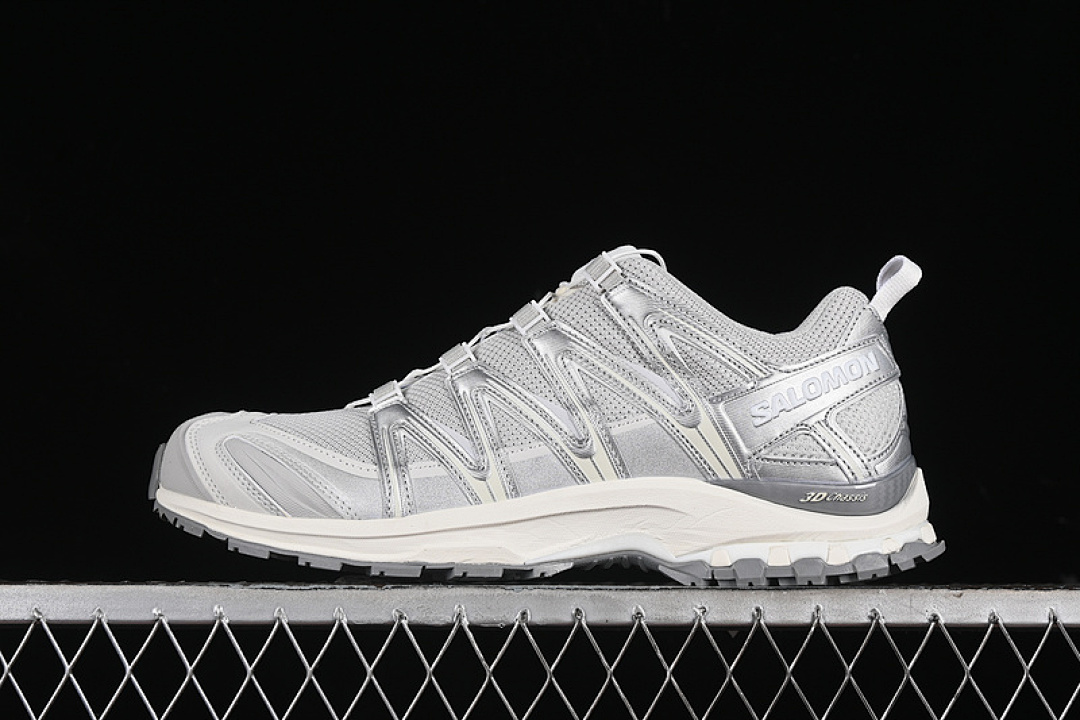 On Running [477736-31]-[XA PRO 3D OUTDOOR OFF ROADING LIGHT GRAY/WHITE]-[WOMAN:36-39]-[MAN:40-46], photo 1