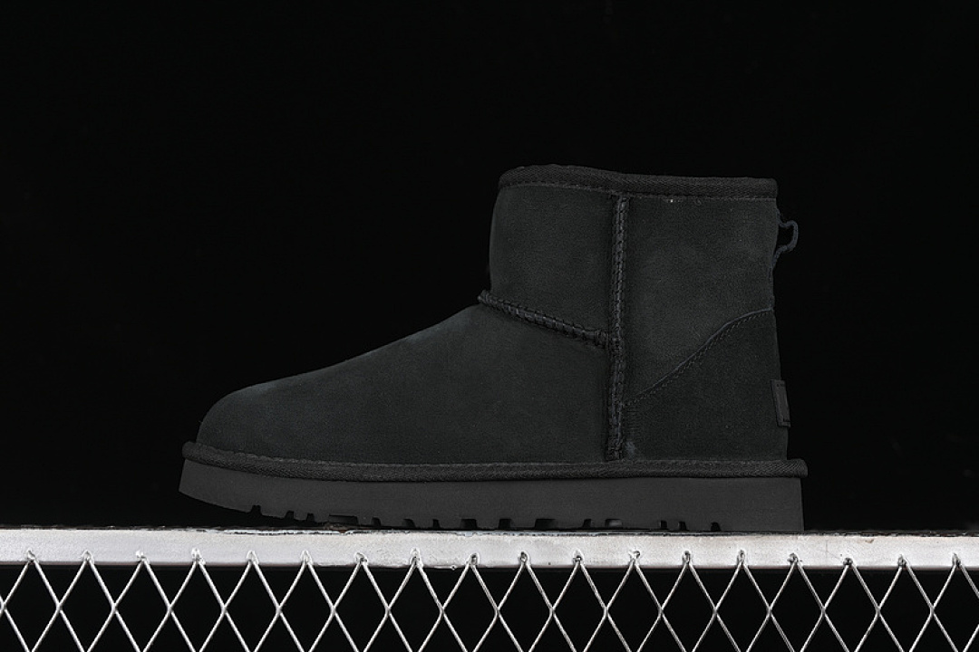UGG [1016222]-[UGG CLASSIC ULTRA MINI II BLACK]-[WOMAN:35-40], photo 1