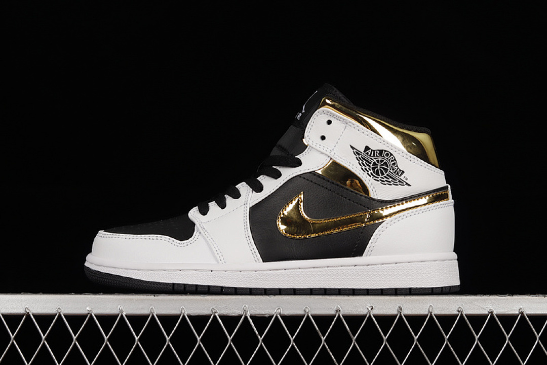 Jordan [554724-190]-[AIR JORDAN 1 MID WHITE/BLACK-METALLIC GOLD]-[WOMAN:36-39]-[MAN:40-46], photo 1