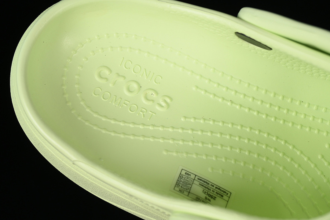 Crocs [CROCS DUAL USE BEACH HOLE SHOES GREEN]-[WOMAN:34-40] - Image 3