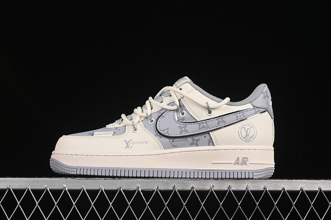 Nike [DM6868-062]-[AIR FORCE 1 07 LOW LV WHITE/GREY]-[WOMAN:36-39]-[MAN:40-45] - Image 2