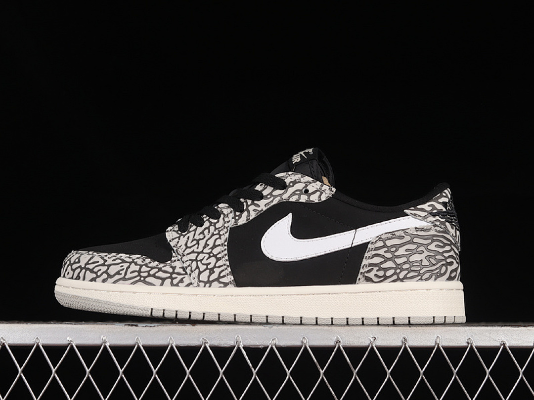 Jordan [CZ0790-001]-[AIR JORDAN 1 RETRO LOW BLACK/MUSLIN/TECH GREY/WHITE/SAIL]-[MAN:40-46], photo 1