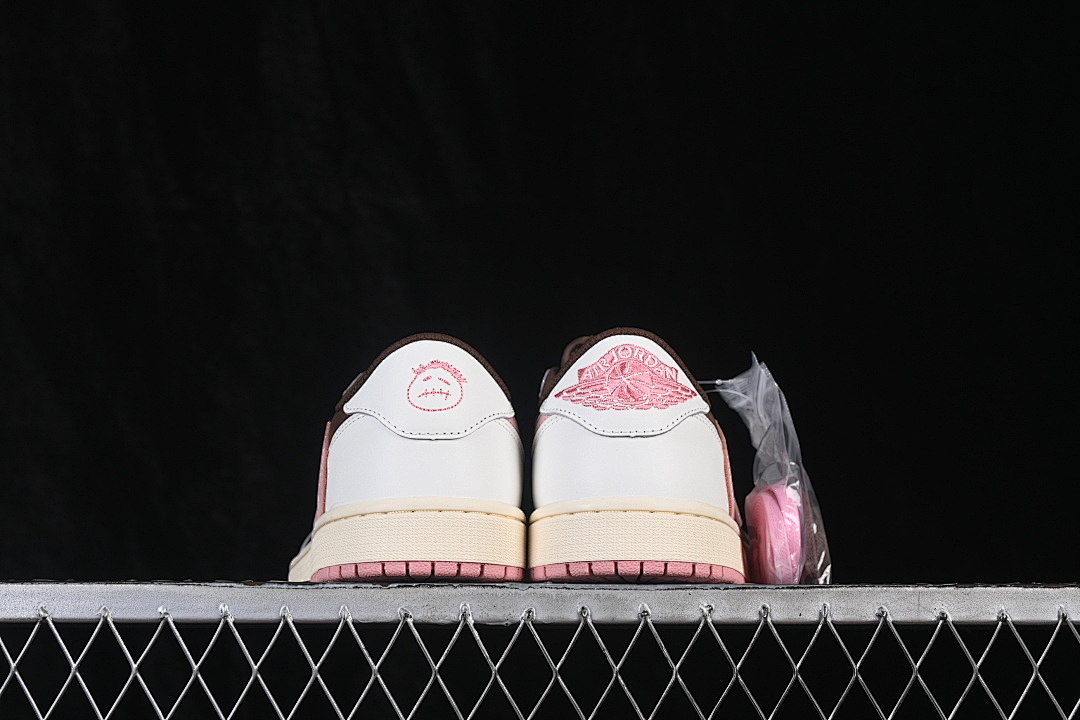 Jordan [DZ4137-206]-[TRAVIS SCOTT AIR JORDAN 1 LOW OG WHITE/BROWN/PINK]-[WOMAN:36-39]-[MAN:40-48.5] - Image 14