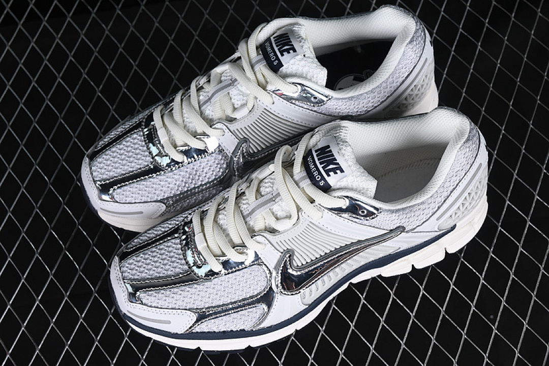Nike [FD0884-025]-[ZOOM VOMERO 5 SP WHITE/BLACK/GREY]-[WOMAN:35.5-39]-[MAN:40-46] - Image 12