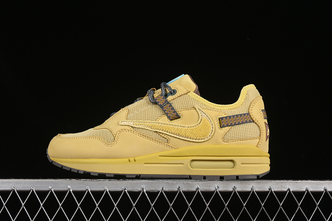 Unbranded [DO9392-700]-[TRAVIS SCOOT X AIR MAX 1 SATURN GOLD/TEA TREE MIST/TENT]-[UNISEX:36-47.5], photo 1
