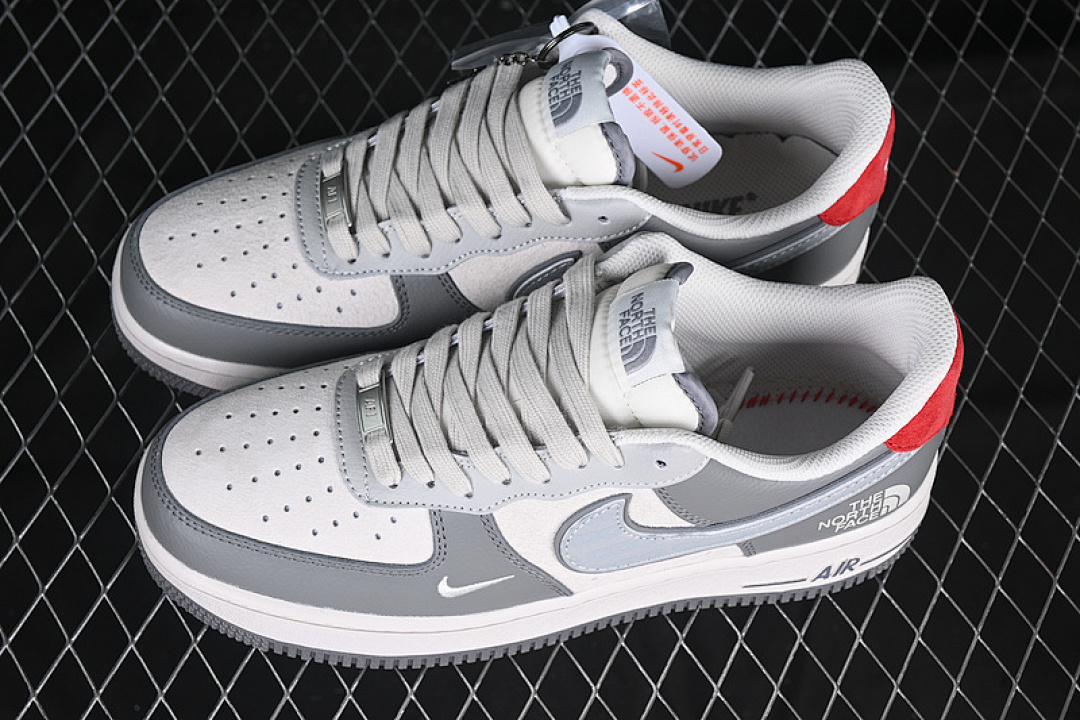 Nike [DM6688-050]-[AIR FORCE 1 07 LOW CDG WHITE/RED/GREY]-[WOMAN:36-39]-[MAN:40-45] - Image 12