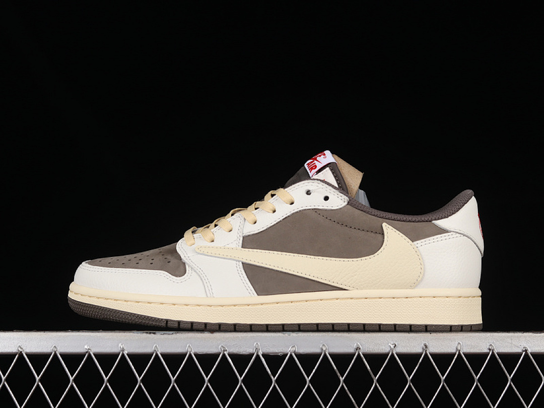 Jordan LW TRAVIS SCOTT AIR Jordan 1 LOW OG REVERSE MOCHA SAIL/UNIVERSITY RED/RIDGEROCK · DM7866-162, photo 1