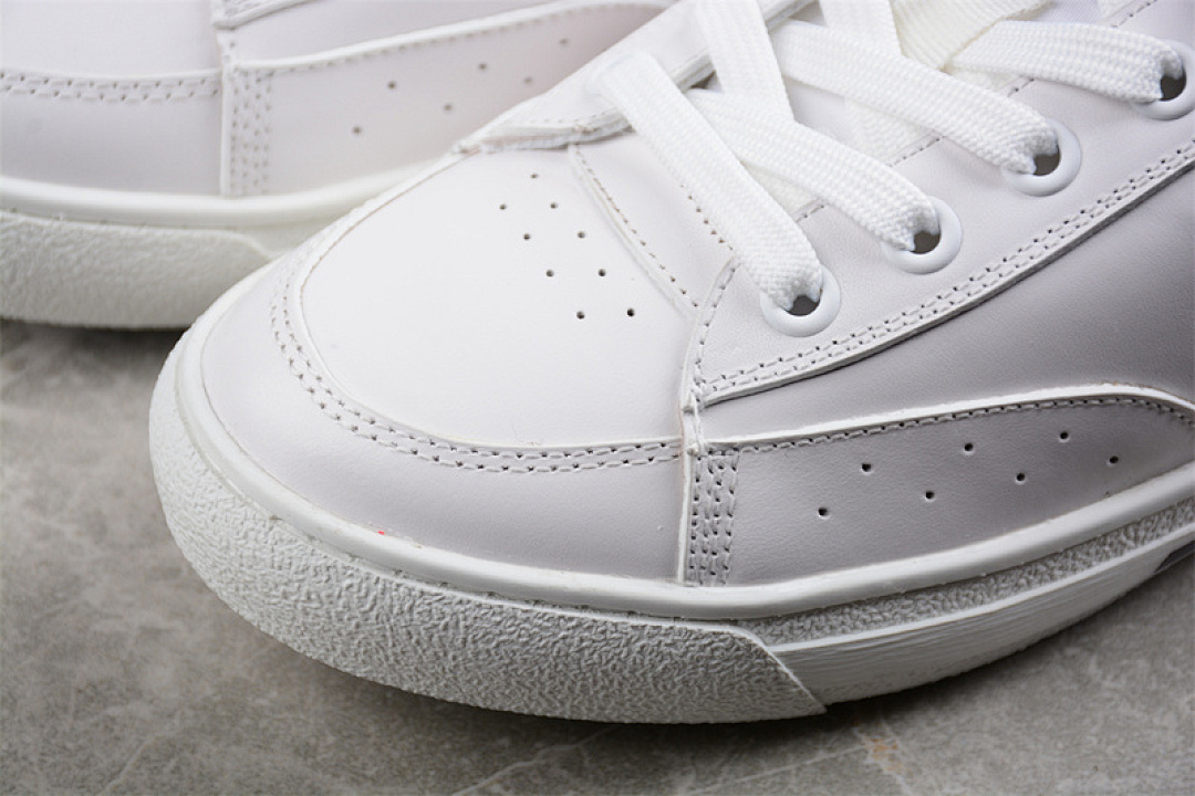 Chanel [L*V TRAINER SNEAKERS WHITE/WHITE/BLACK]-[WOMAN:35-39]-[MAN:40-45] - Image 12