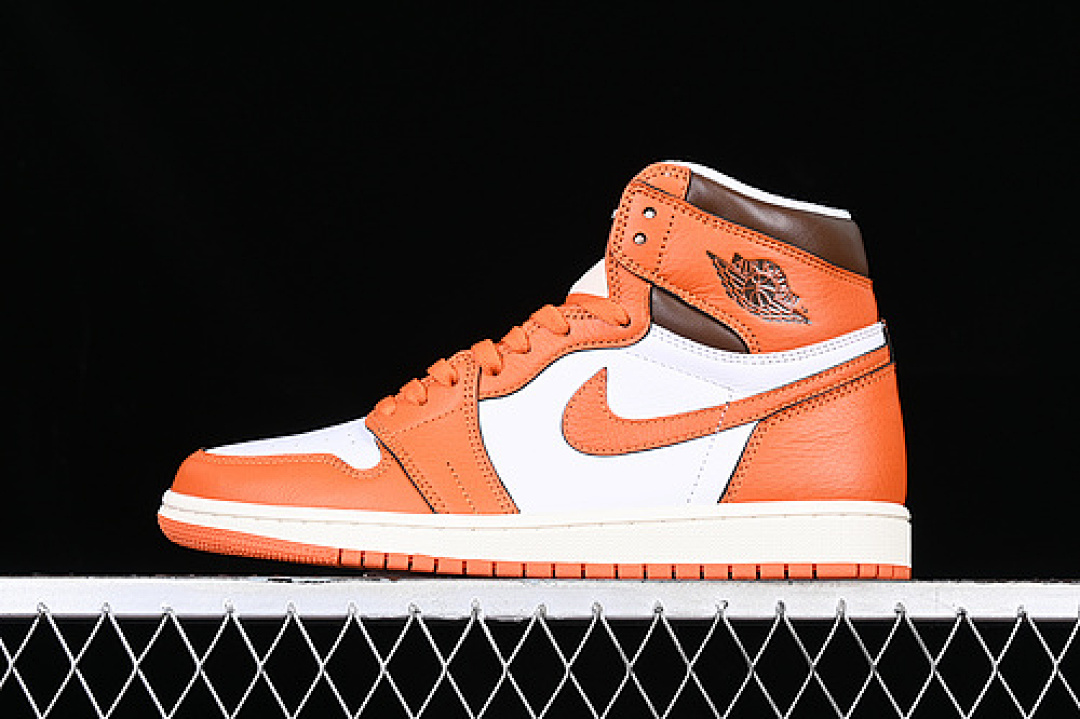 Jordan [DO9369-101]-[AIR JORDAN 1 HIGH OG STARFISH WHITE/BROWN/BLACK]-[MAN:40-47.5], photo 1