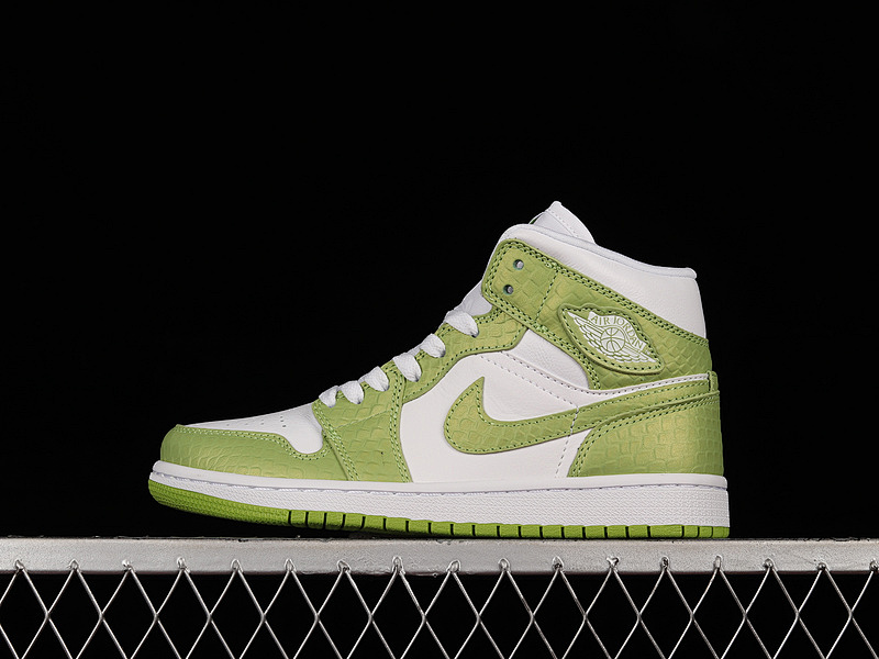 Jordan AIR Jordan 1 MID SE GREEN PYTHON WHITE/WHITE/VIVID GREEN · DV2959-113, photo 1