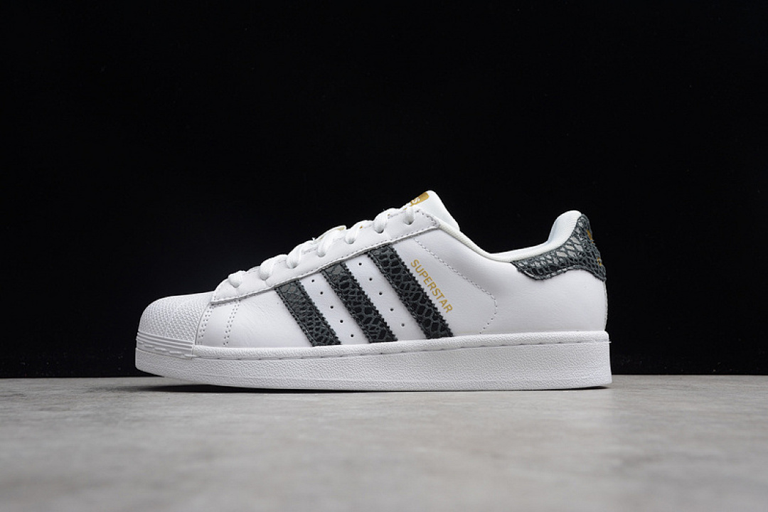Unbranded [S79418]-[SUPERSTAR SNAKESKIN LEATHER FTWWHT/CBLACK/FTWWHT]-[WOMAN:36-39 1/3]-[MAN:40-44]-[OG00116], photo 1