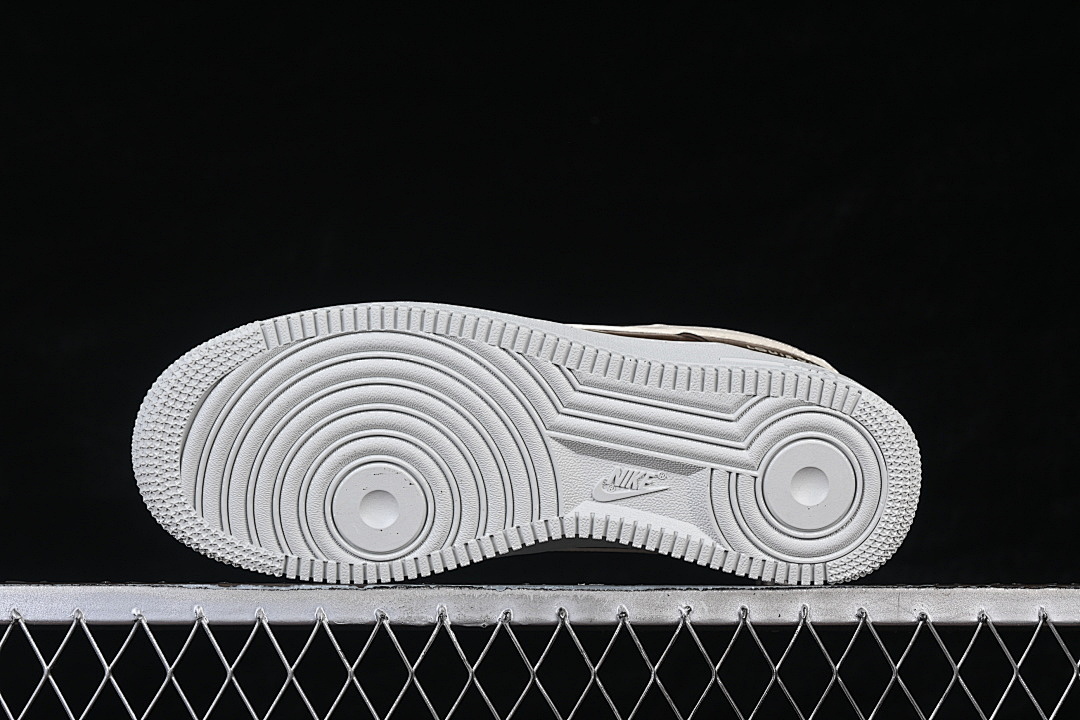 Nike [NH0601-587]-[AIR FORCE 1 07 LOW CASUAL SNEAKERS COFFEE/WHITE/GREY]-[WOMAN:36-39]-[MAN:40-45] - Image 14