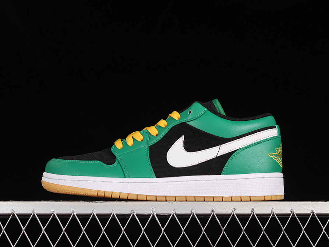 Jordan [DQ8422-300]-[AIR JORDAN 1 LOW SE CHRISTMAS MALACHITE/BLACK/TAXI/FIRE RED]-[UNISEX:36-46], photo 1
