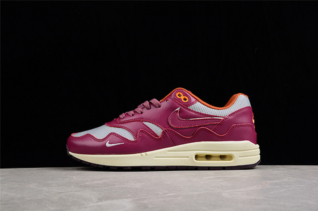 Patta [DO9549-001]-[PATTA X AIR MAX 1 METALLIC SILVER/RUSH MAROON]-[WOMAN:36-39]-[MAN:40-46], photo 1