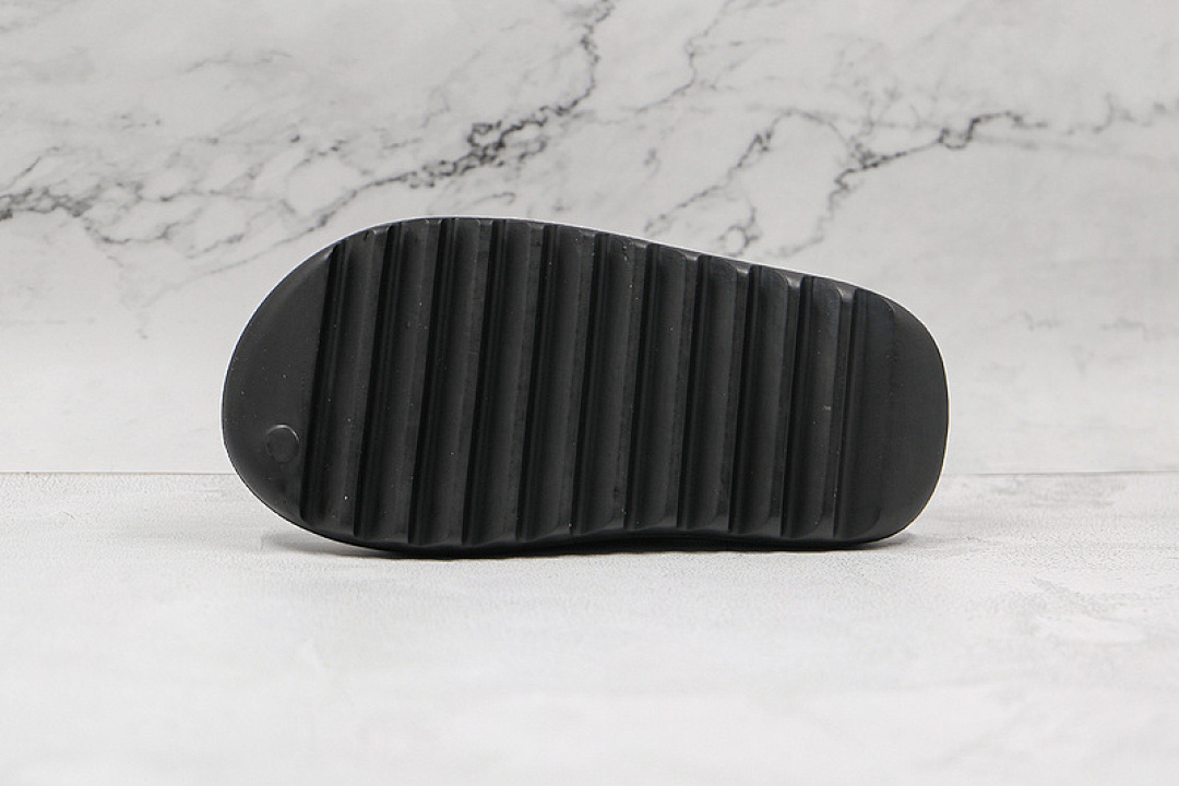 Adidas [FX0495]-[YEEZY SLIDES CORE BLACK/CORE BLACK]-[WOMAN:35-39]-[MAN:40-47] - Image 3