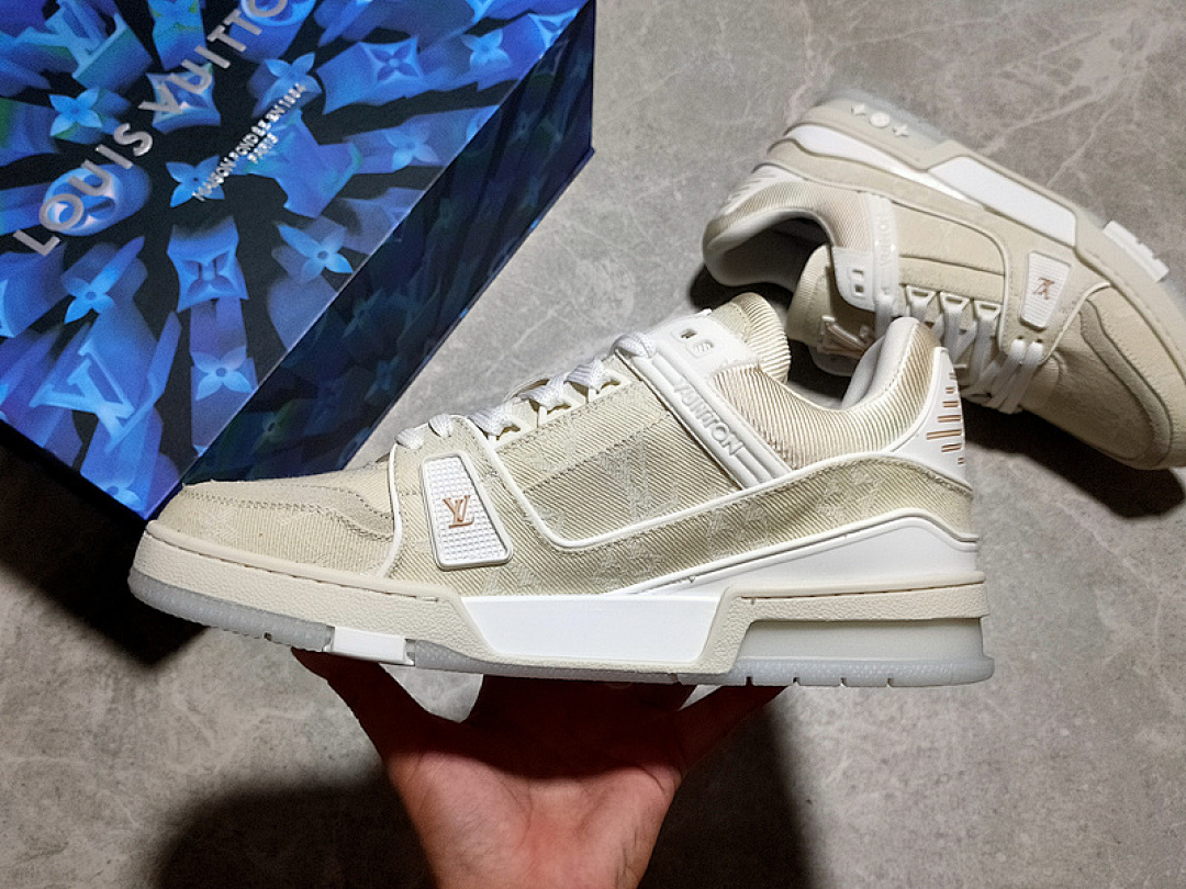 Louis Vuitton Louis Vuitton [L*V 2021SS TRAINER SNEAKERS CREAM WHITE/WHITE/WHITE]-[MAN:38-45], photo 1