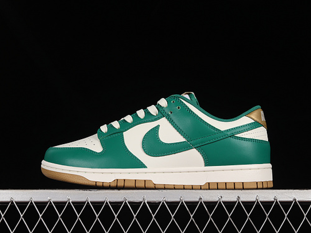Unbranded [FB7173-131]-[SB DUNK LOW SAIL/MALACHITE/SAIL/MALACHITE/METALLIC GOLD]-[UNISEX:36-47.5], photo 1