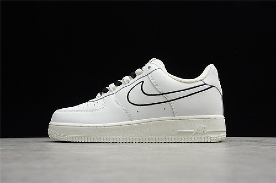 Nike [CL6326-158]-[AIR FORCE 1 LOW WHITE/WHITE/BLACK]-[WOMAN:36-39]-[MAN:40-45], photo 1