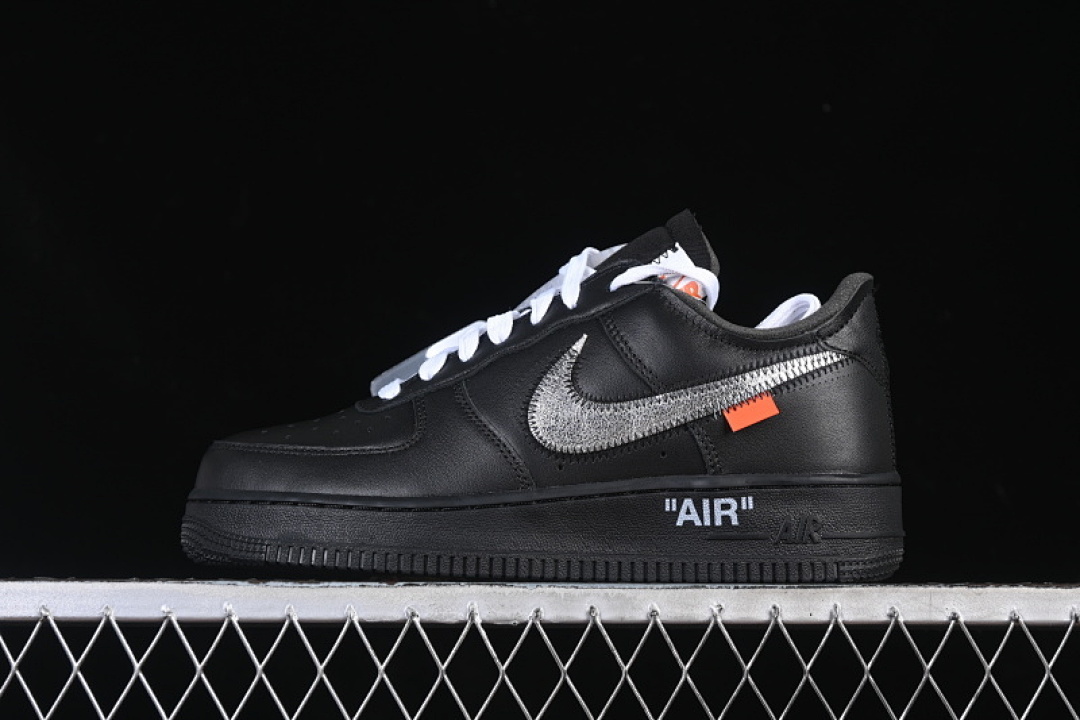 Nike Nike OFF WHITE AIR FORCE 1 07 LOW BLACK/WHITE · AV5210-001, photo 1