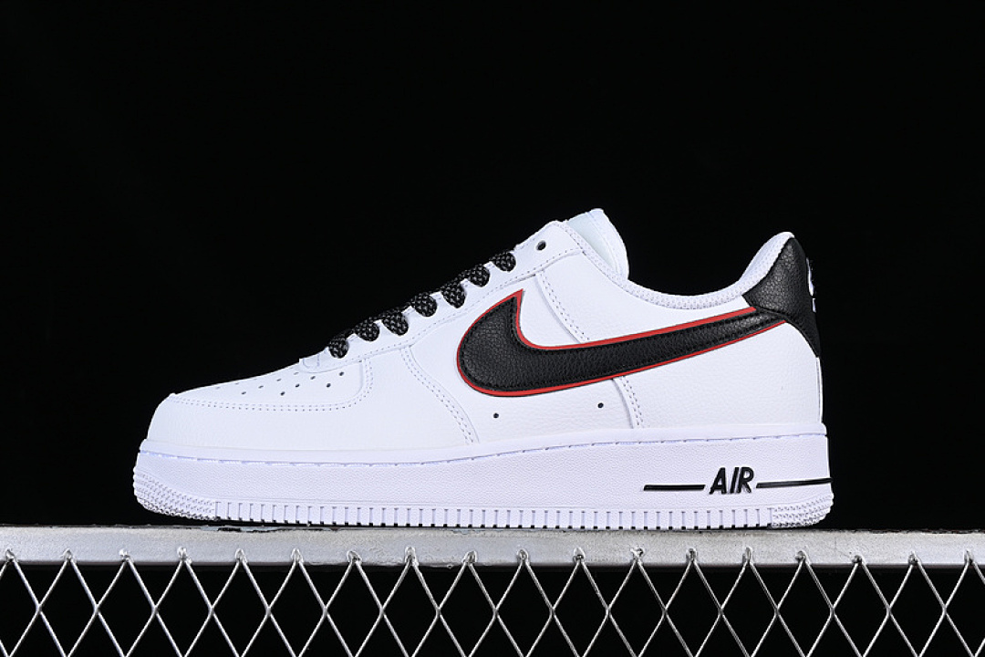 Nike Nike STRANGER THINGS AIR FORCE 1 07 LOW WHITE/BLACK/RED · CU9225-100, photo 1