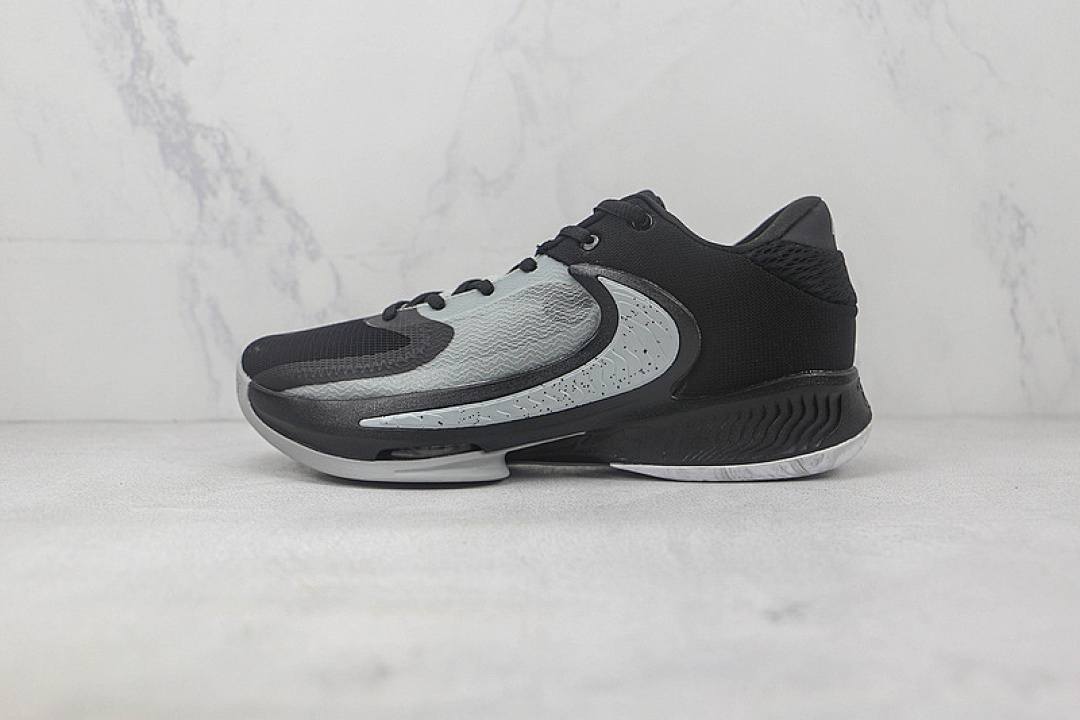 Unbranded [DJ6149-002]-[ZOOM FREAK 4 EP BLACK/BLACK/GREY]-[MAN:40-46], photo 1