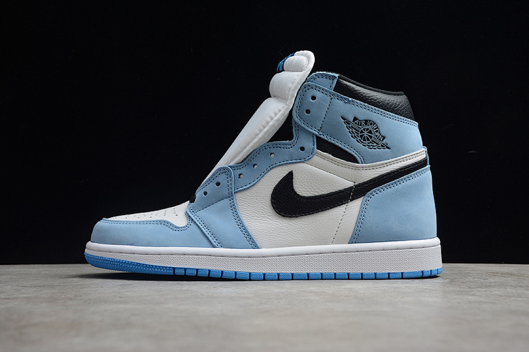 Jordan AIR Jordan 1 RETRO HIGH OG WHITE/UNIVERSITY BLUE/BLACK · 555088-134, photo 1